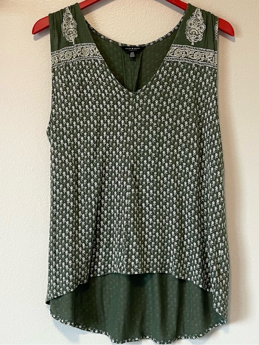 Lucky Brand Bohemian Tank Top - Floral Pattern & V-Neck - Size Medium